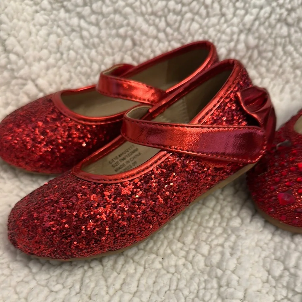Elegant Red and Black Mary Jane Dress Shoes